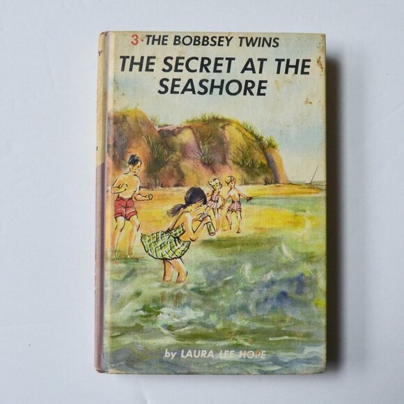 The Bobbsey Twins The Secret at the Seashore #3 Hardcover Vintage 1962 - Picture 1 of 5